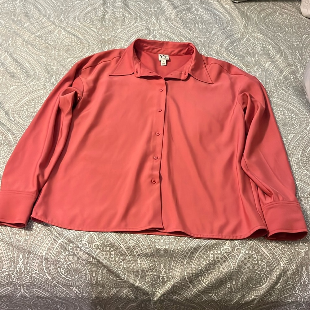Ladies NWOT Worthington Long Sleeve Button Down Pink Shirt Small